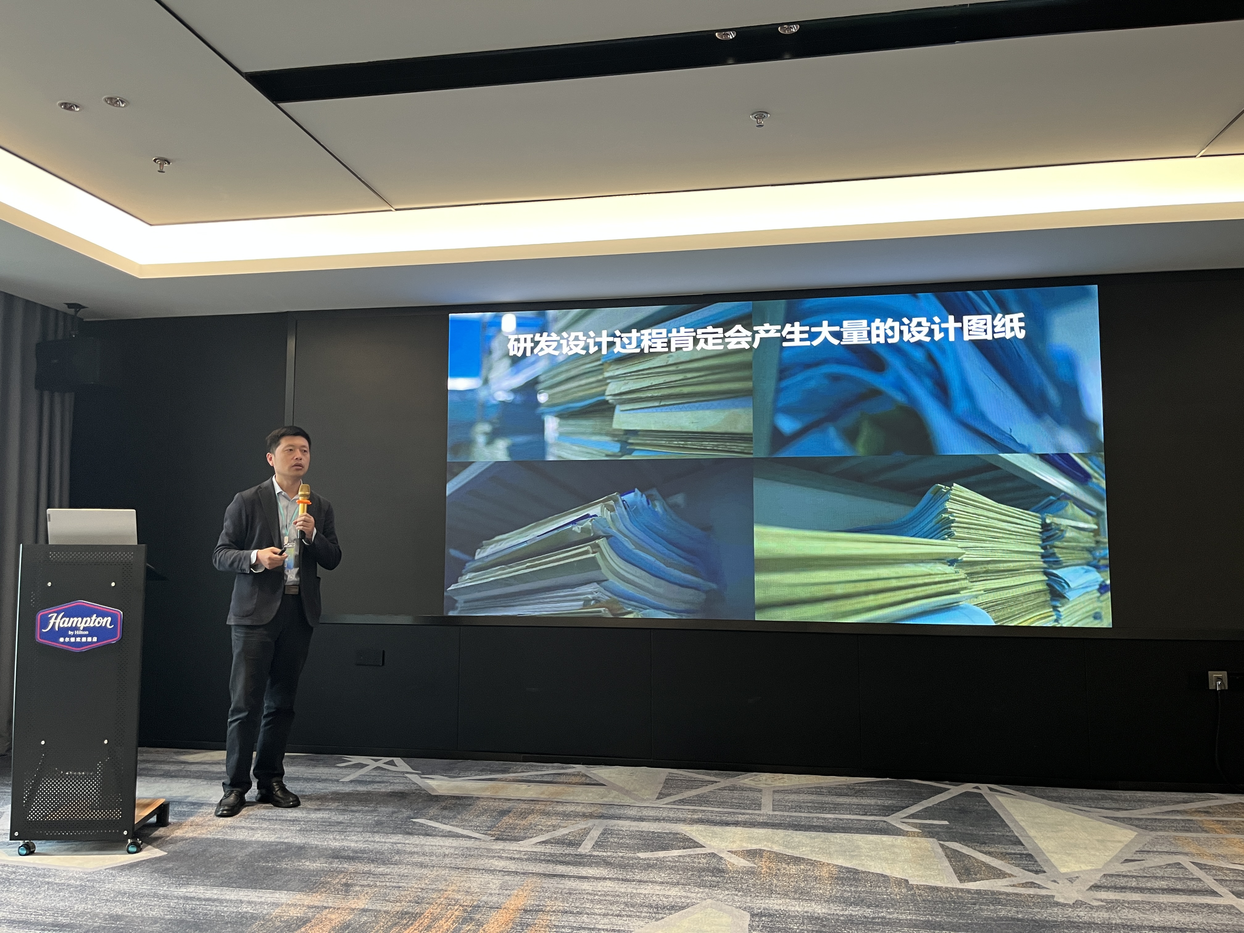 久久久无码人妻精品无码